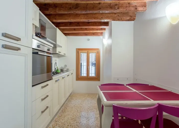 Suite Santacroce